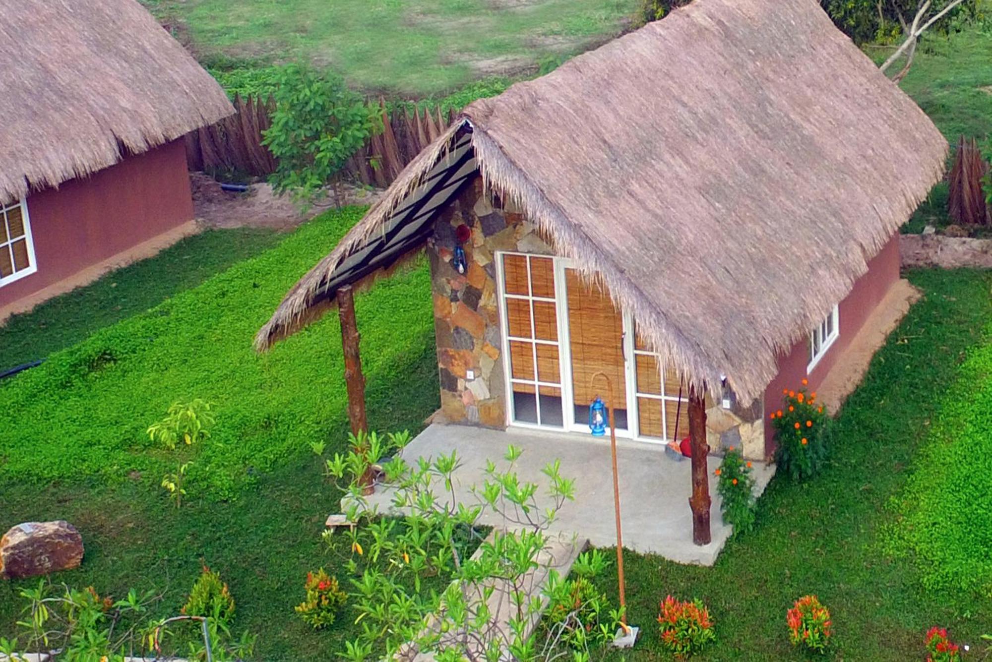 Coco Village Hotel Chilaw Exterior foto