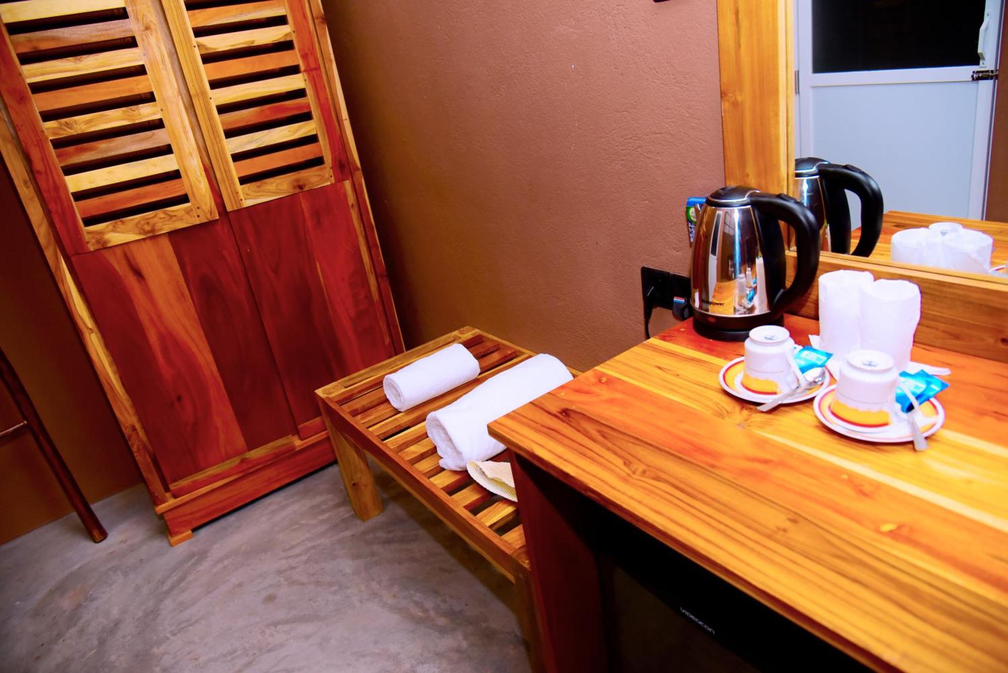 Coco Village Hotel Chilaw Exterior foto